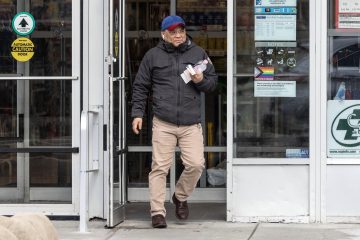 Canadian man arrested for sending sodium nitrite to aid people in killing themselves